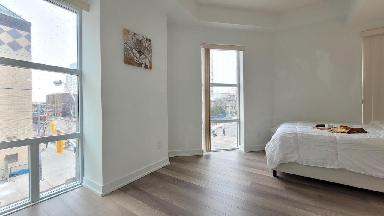 Lovely 3 Bedrooms In University Of Toronto Extérieur photo