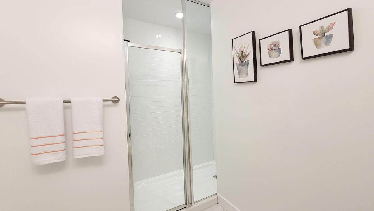 Lovely 3 Bedrooms In University Of Toronto Extérieur photo