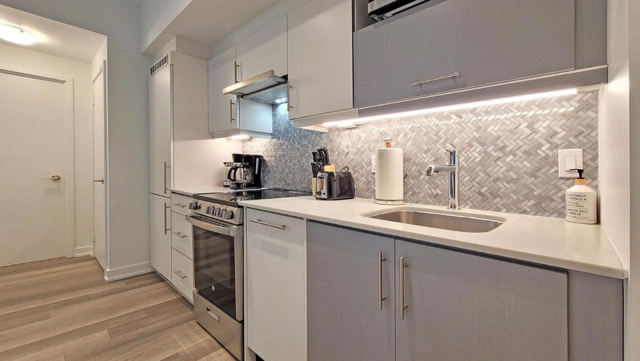 Lovely 3 Bedrooms In University Of Toronto Extérieur photo