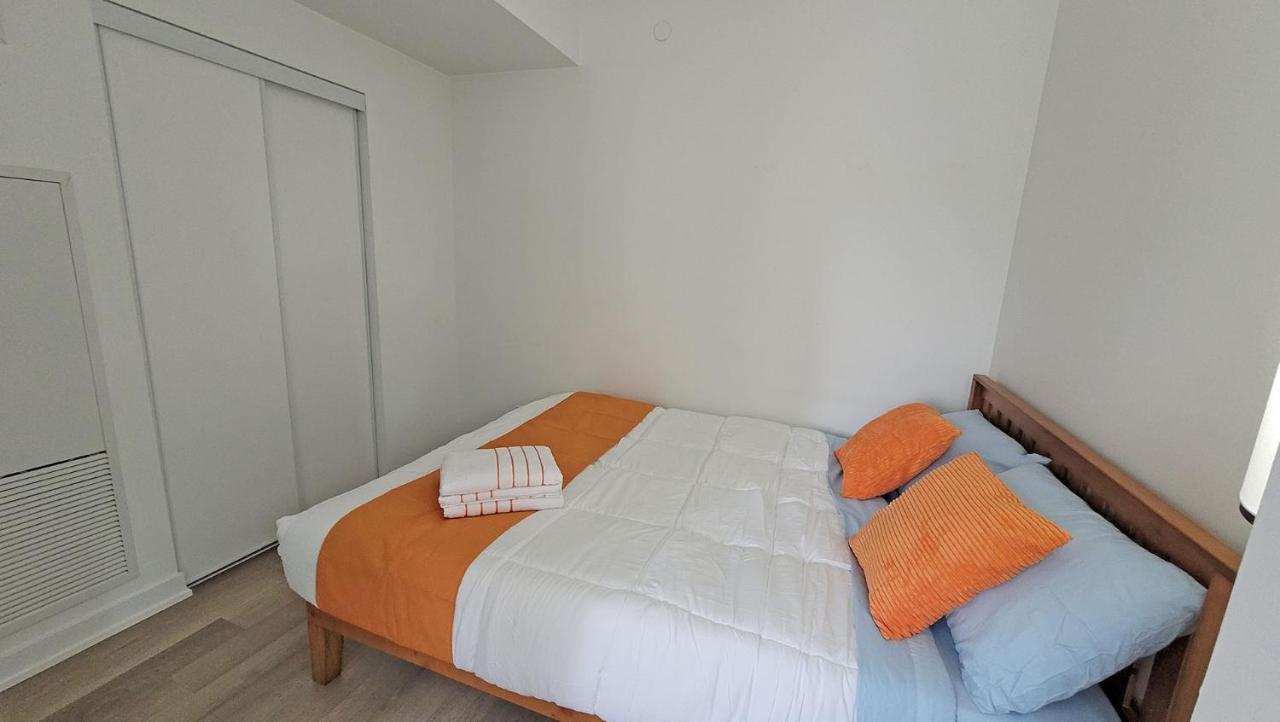 Lovely 3 Bedrooms In University Of Toronto Extérieur photo