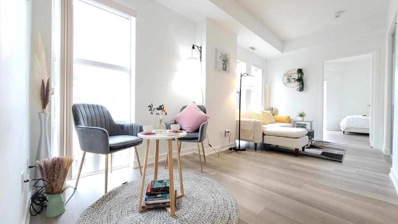 Lovely 3 Bedrooms In University Of Toronto Extérieur photo