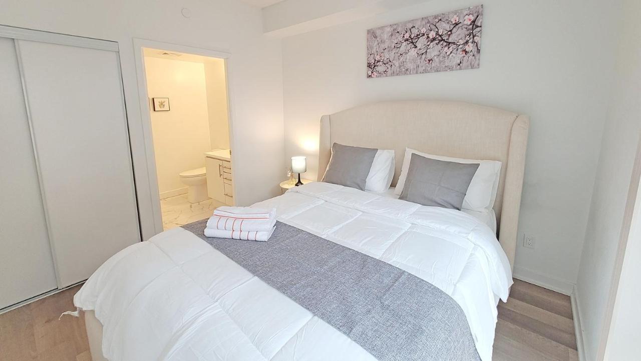 Lovely 3 Bedrooms In University Of Toronto Extérieur photo