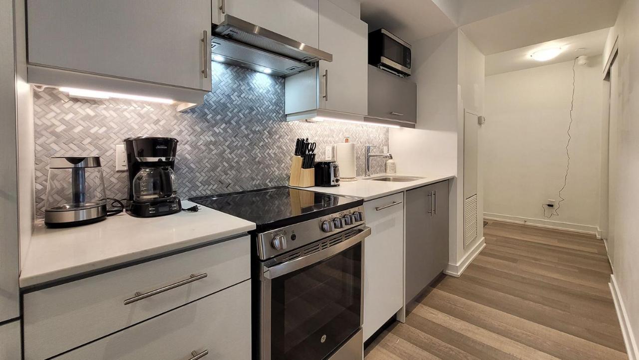 Lovely 3 Bedrooms In University Of Toronto Extérieur photo